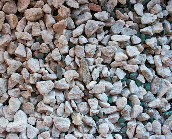 Limestone-Chippings Gravel Driveways in Kent. Award-Winning Paving.