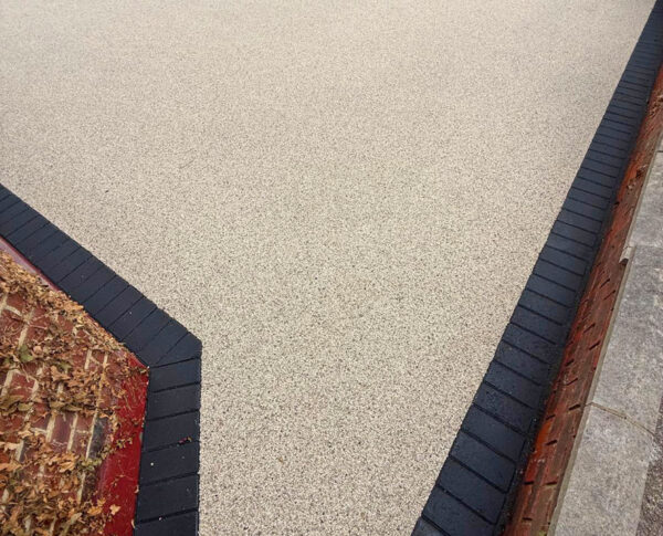 Block edging etail