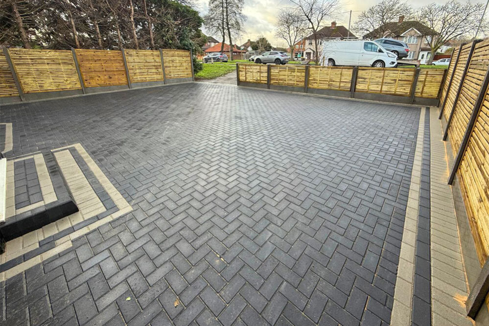 Block Paving Driveway and Fencing, Sevenoaks. Award-Winning Paving
