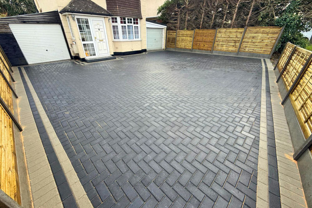 Block Paving Driveway and Fencing, Sevenoaks. Award-Winning Paving