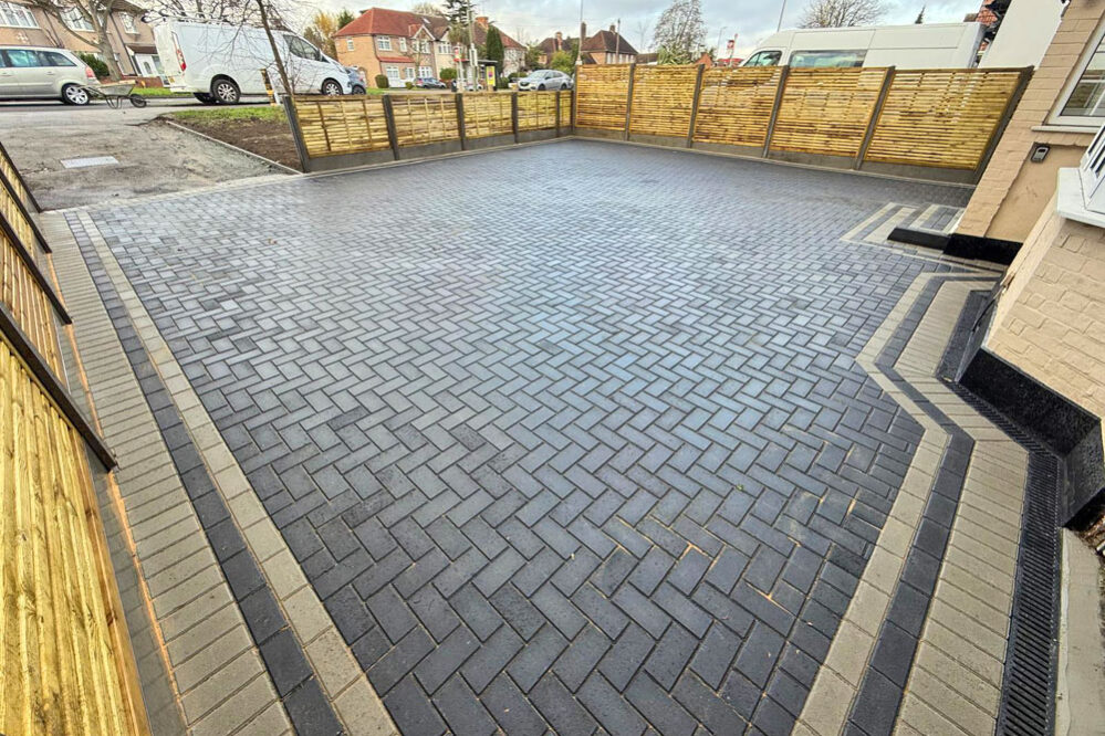 Block Paving Driveway and Fencing, Sevenoaks. Award-Winning Paving