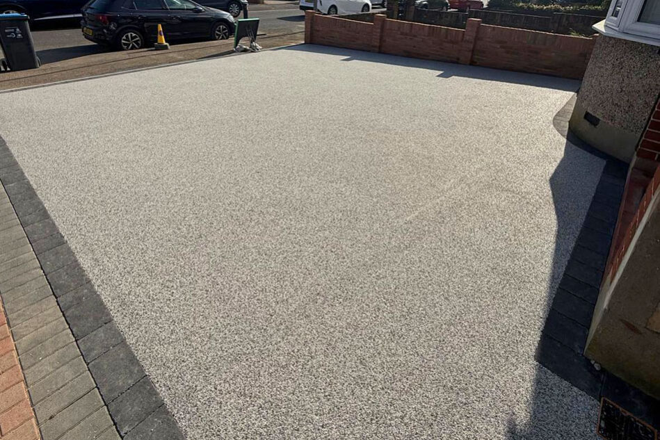 Resin Bound Driveway and Pathway, Dartford. Award-Winning Paving
