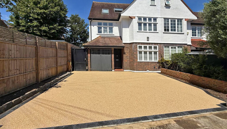 Resin Bound Gravel Driveway, Royal Tunbridge Wells. Award-Winning Paving